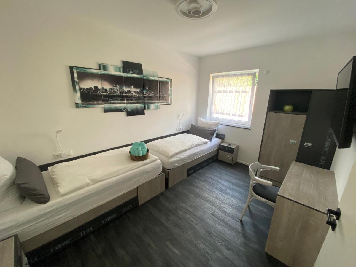 Apartments Saaldorf-Ferienhaus Mit 6 Apartments 45Qm-120Qm Direkt Am Thueringer Meer-Bleilochtalsperre Bad Lobenstein Extérieur photo