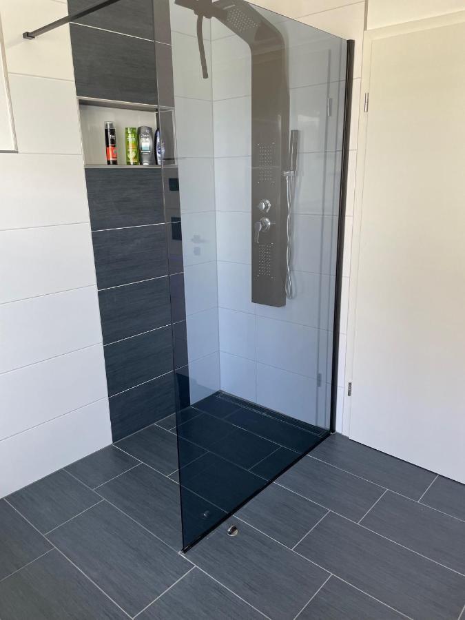 Apartments Saaldorf-Ferienhaus Mit 6 Apartments 45Qm-120Qm Direkt Am Thueringer Meer-Bleilochtalsperre Bad Lobenstein Extérieur photo
