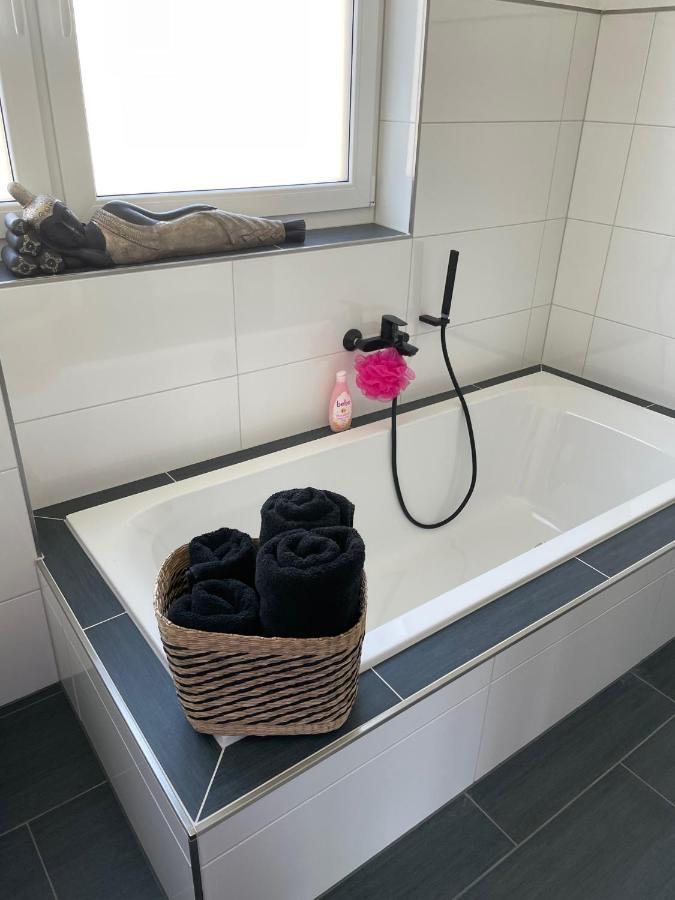 Apartments Saaldorf-Ferienhaus Mit 6 Apartments 45Qm-120Qm Direkt Am Thueringer Meer-Bleilochtalsperre Bad Lobenstein Extérieur photo