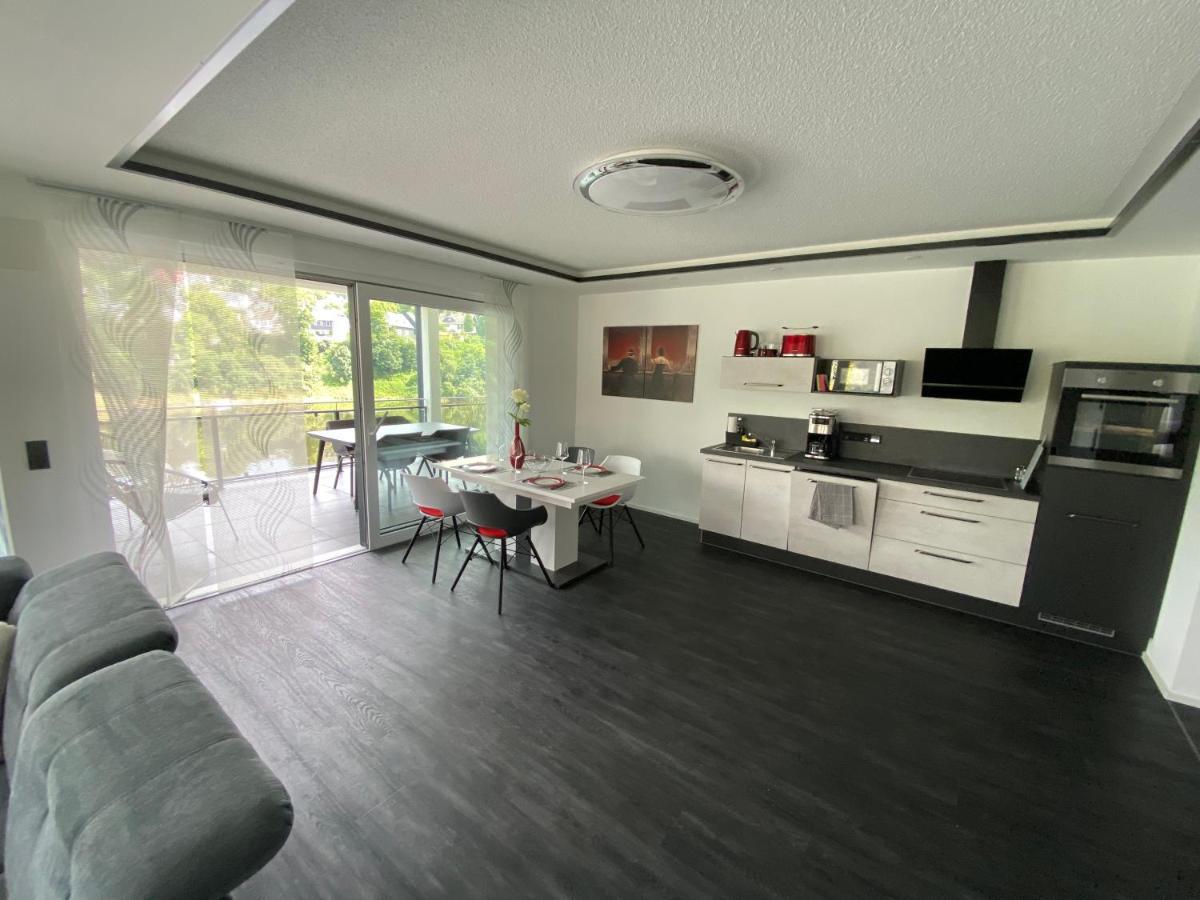 Apartments Saaldorf-Ferienhaus Mit 6 Apartments 45Qm-120Qm Direkt Am Thueringer Meer-Bleilochtalsperre Bad Lobenstein Extérieur photo